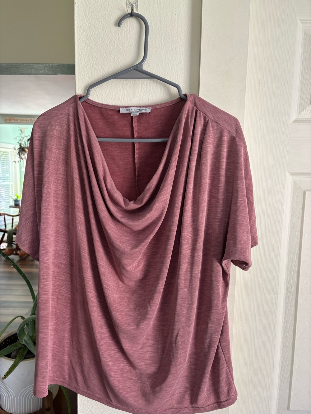Green Envelope Mauve Drape Neck Short Sleeve Top